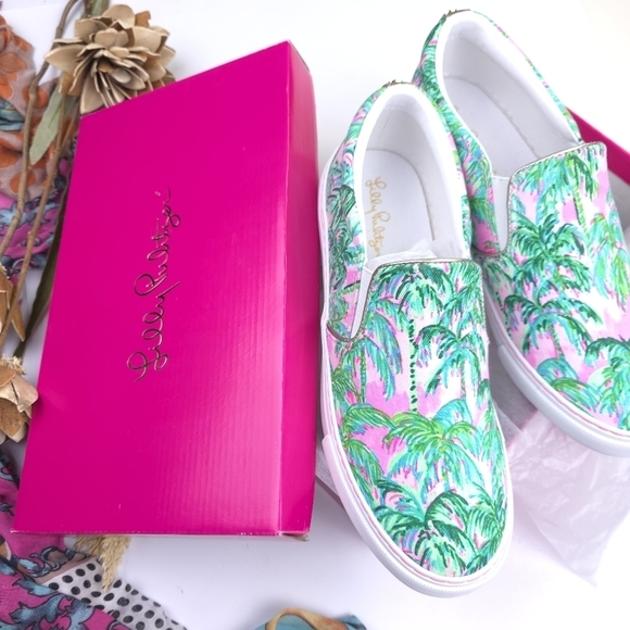 New Lilly Pulitzer Women's Palm Print Slip-On Shoes - Green and Pink Sz … - Picture 8 of 8